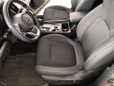 Used 2021 Subaru Forester Premium image 11