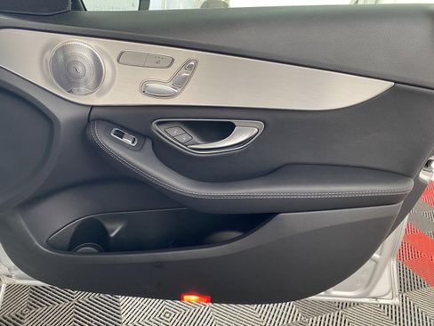 Used 2018 Mercedes-Benz C 300 4MATIC Sedan image 7