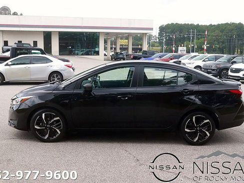 Certified 2024 Nissan Versa SR FWD image 4