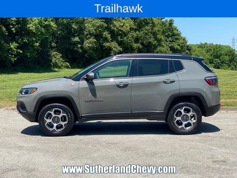 Used 2022 Jeep Compass Trailhawk AWD/4WD image 4