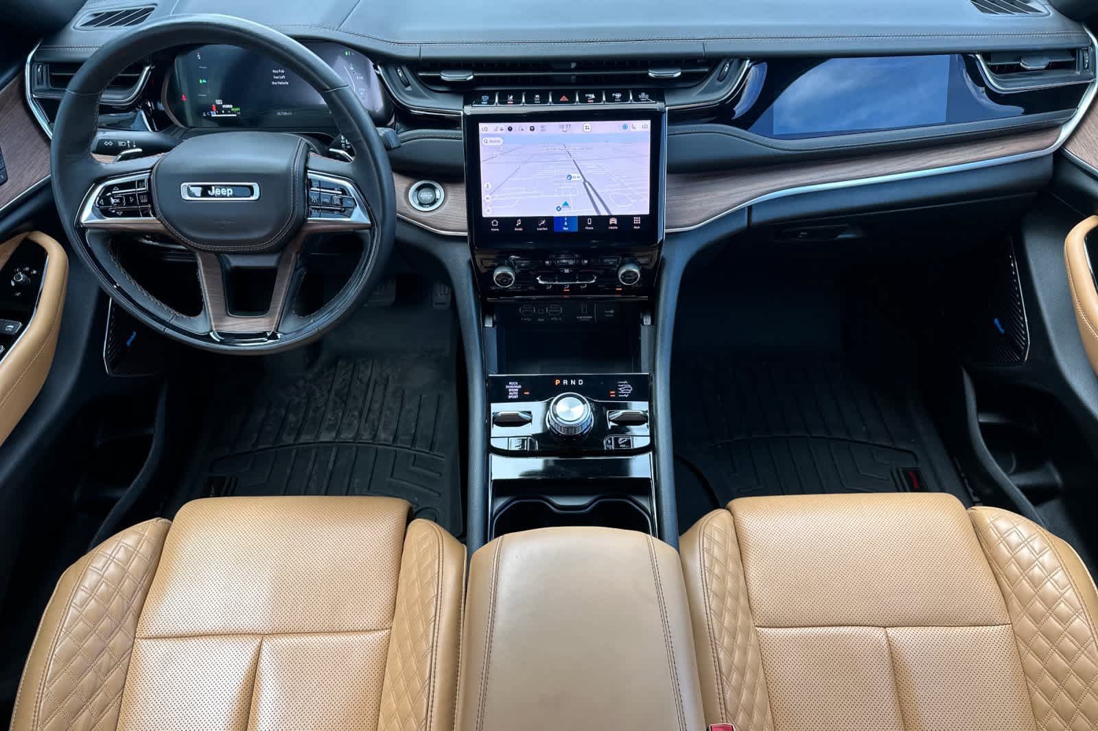 Used 2022 Jeep Grand Cherokee Summit w/ Advanced Protech Group IV AWD/4WD image 3