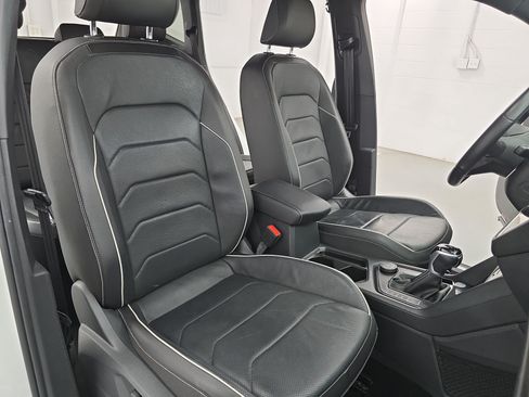Used 2022 Volkswagen Tiguan SEL R-Line AWD/4WD image 10