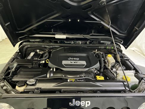 Used 2017 Jeep Wrangler Unlimited Sport w/ Quick Order Package 24S image 15