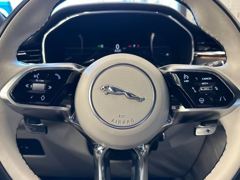 Used 2024 Jaguar F-PACE R-Dynamic S AWD/4WD image 11