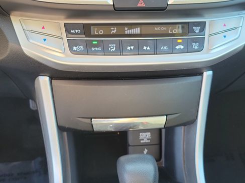 Used 2013 Honda Accord LX image 21