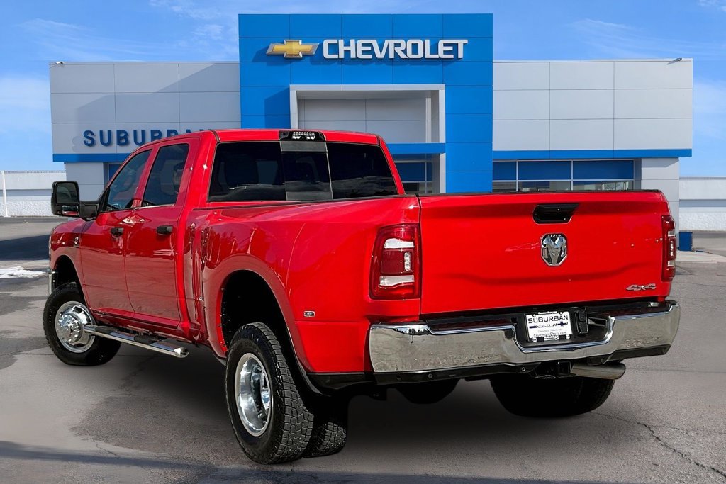 Used 2024 RAM 3500 Tradesman w/ Towing Technology Group AWD/4WD image 3