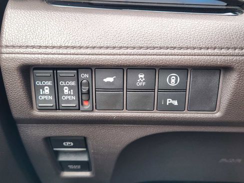 Certified 2022 Honda Odyssey Touring image 22
