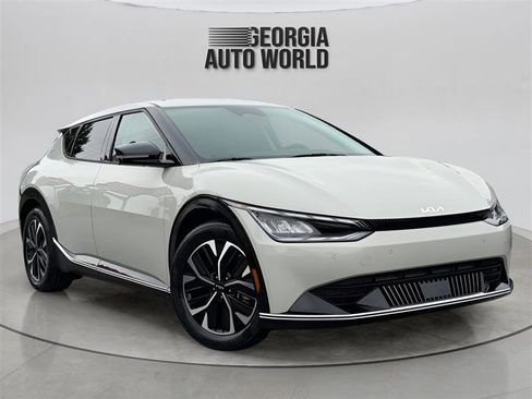 Used 2023 Kia EV6 Wind RWD image 10