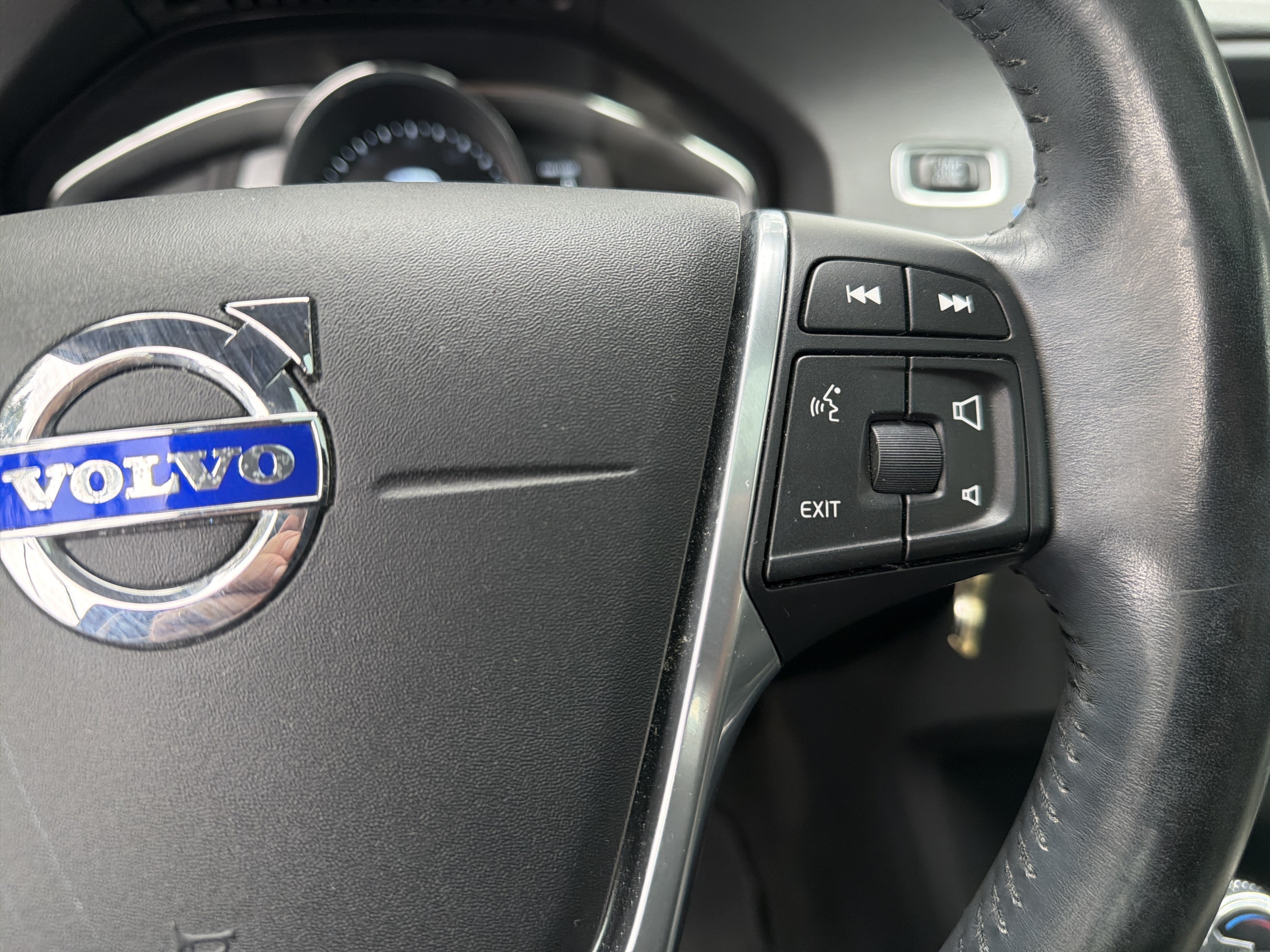 Used 2016 Volvo S60 T5 Cross Country Platinum AWD/4WD image 20
