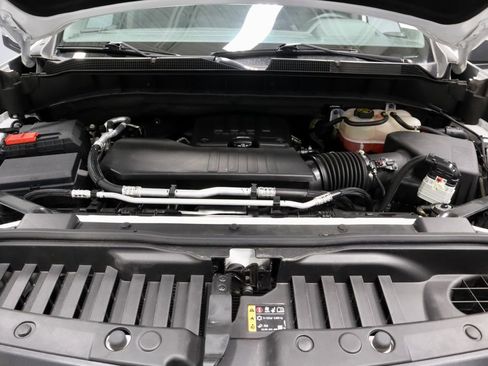 Used 2023 Chevrolet Silverado 1500 LT AWD/4WD image 17
