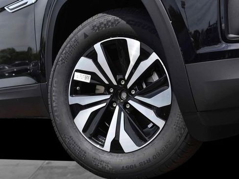 New 2026 Volkswagen Atlas Cross Sport SE AWD/4WD image 3