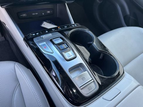 Used 2023 Hyundai Tucson Limited image 16