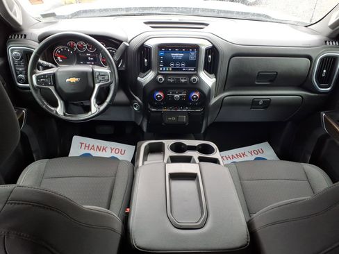 Used 2021 Chevrolet Silverado 1500 LT w/ Z71 Off-Road Package image 8