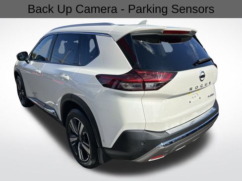 Used 2021 Nissan Rogue Platinum image 7