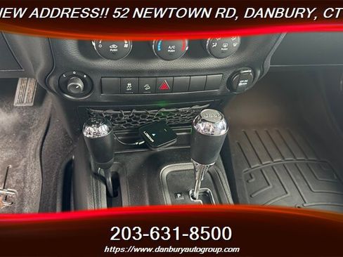 Used 2013 Jeep Wrangler Sport AWD/4WD image 15