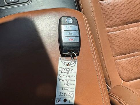 Used 2019 Kia Sorento LX image 31