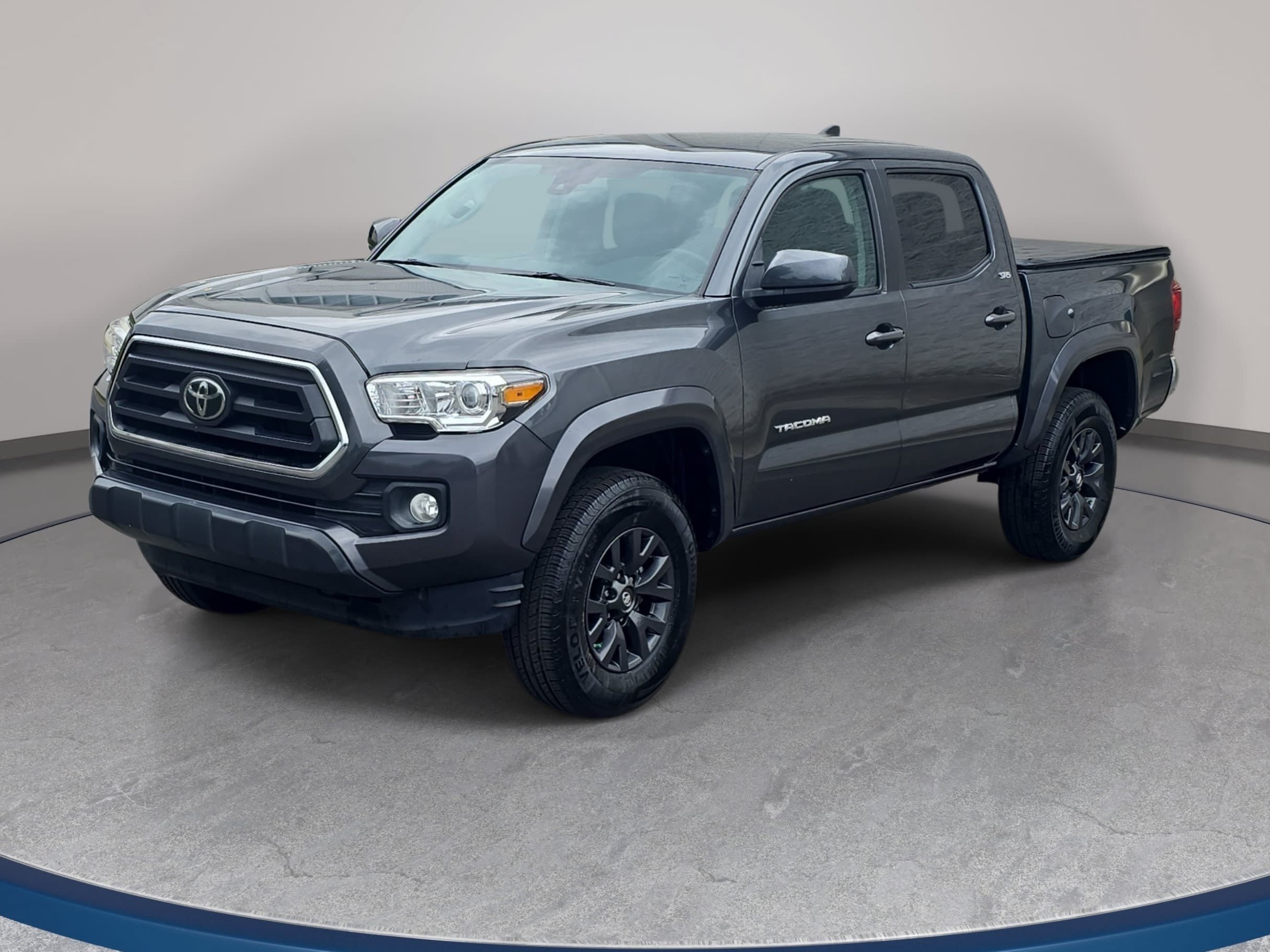 Used 2020 Toyota Tacoma SR5 RWD image 1