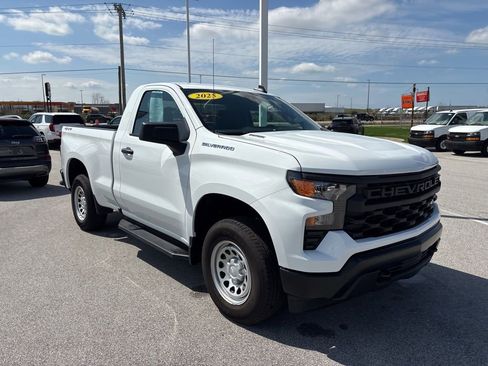 Used 2025 Chevrolet Silverado 1500 W/T w/ WT Value Package AWD/4WD image 6