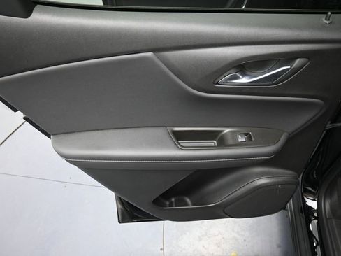 Used 2025 Chevrolet Blazer LT FWD image 23