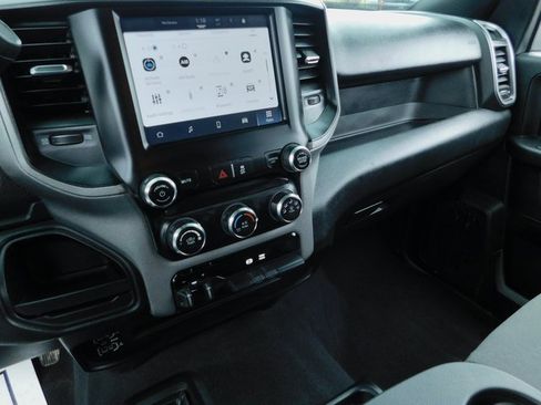 Used 2024 RAM 3500 Tradesman w/ Chrome Appearance Group image 28