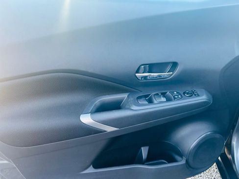 Used 2022 Nissan Kicks SV image 22