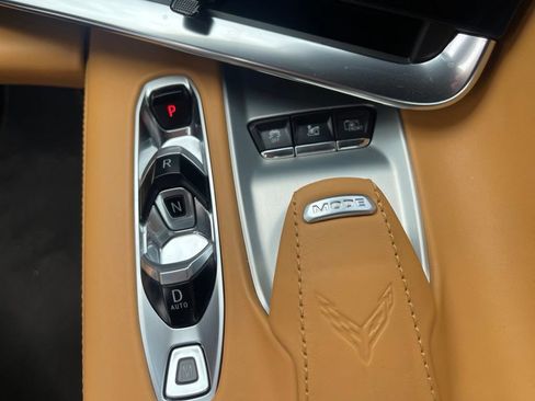 Used 2022 Chevrolet Corvette Stingray Premium Conv w/ Z51 Performance Package RWD image 13
