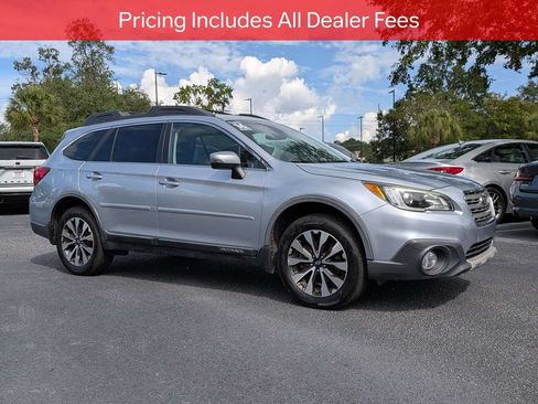 Used 2016 Subaru Outback 2.5i Limited AWD/4WD image 2