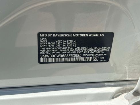 Certified 2025 BMW 330i xDrive Sedan w/ Convenience Package image 18