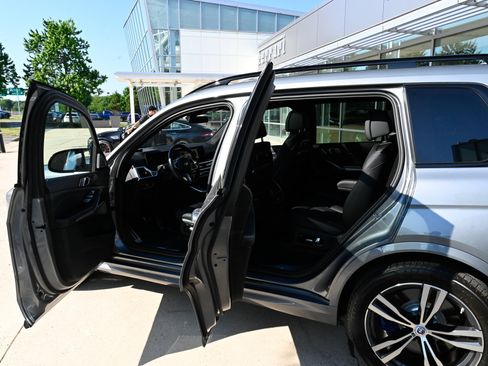 Used 2023 BMW X7 M60i w/ Executive Package AWD/4WD image 33