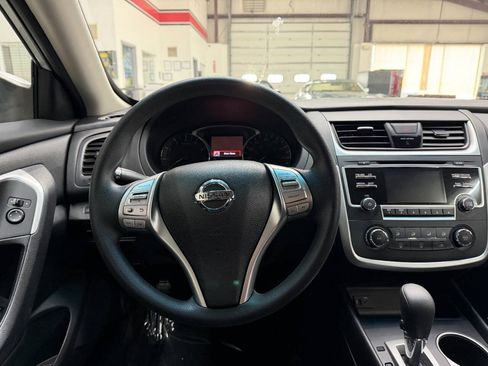 Used 2016 Nissan Altima 2.5 S w/ Power Driver Seat Package FWD image 21