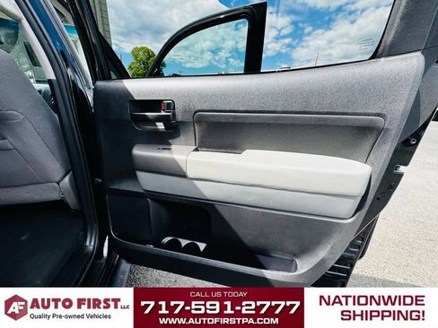 Used 2013 Toyota Tundra 4x4 CrewMax image 24