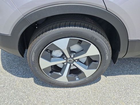 New 2026 Volvo XC40 B5 Core w/ Climate Package image 5