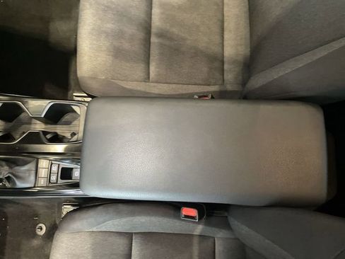 Used 2025 Toyota Camry LE FWD image 27