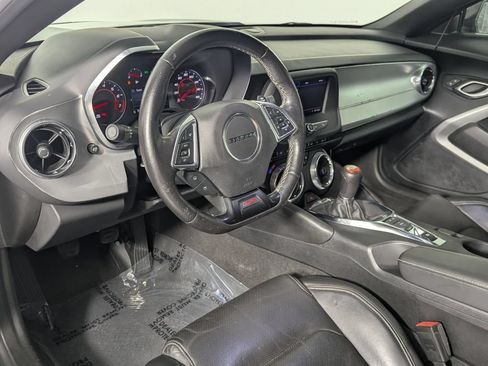 Used 2020 Chevrolet Camaro LT RWD image 13