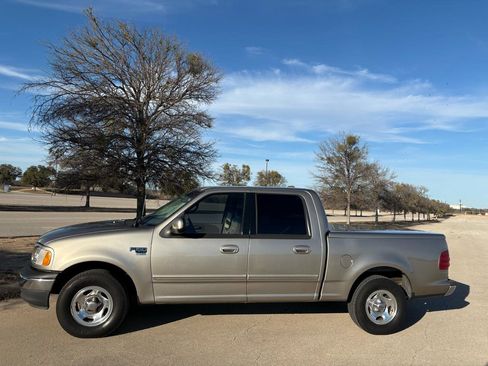 Used 2001 Ford F150 XLT image 7