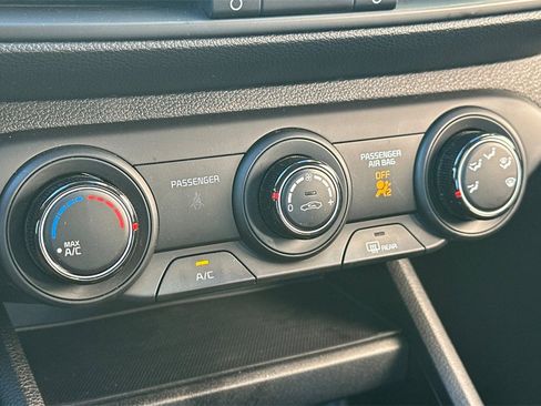 Used 2023 Kia Forte LXS w/ LXS Technology Package image 19