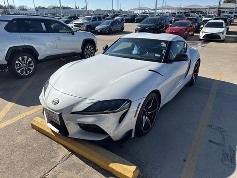 Used 2021 Toyota Supra image 3