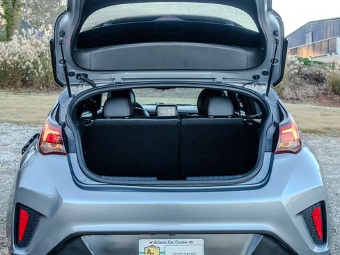 Used 2019 Hyundai Veloster Turbo image 9