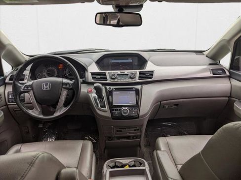 Used 2016 Honda Odyssey Touring Elite image 18