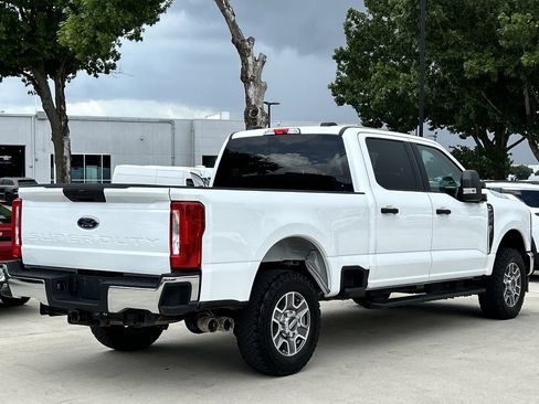 Used 2025 Ford F250 XLT AWD/4WD image 4