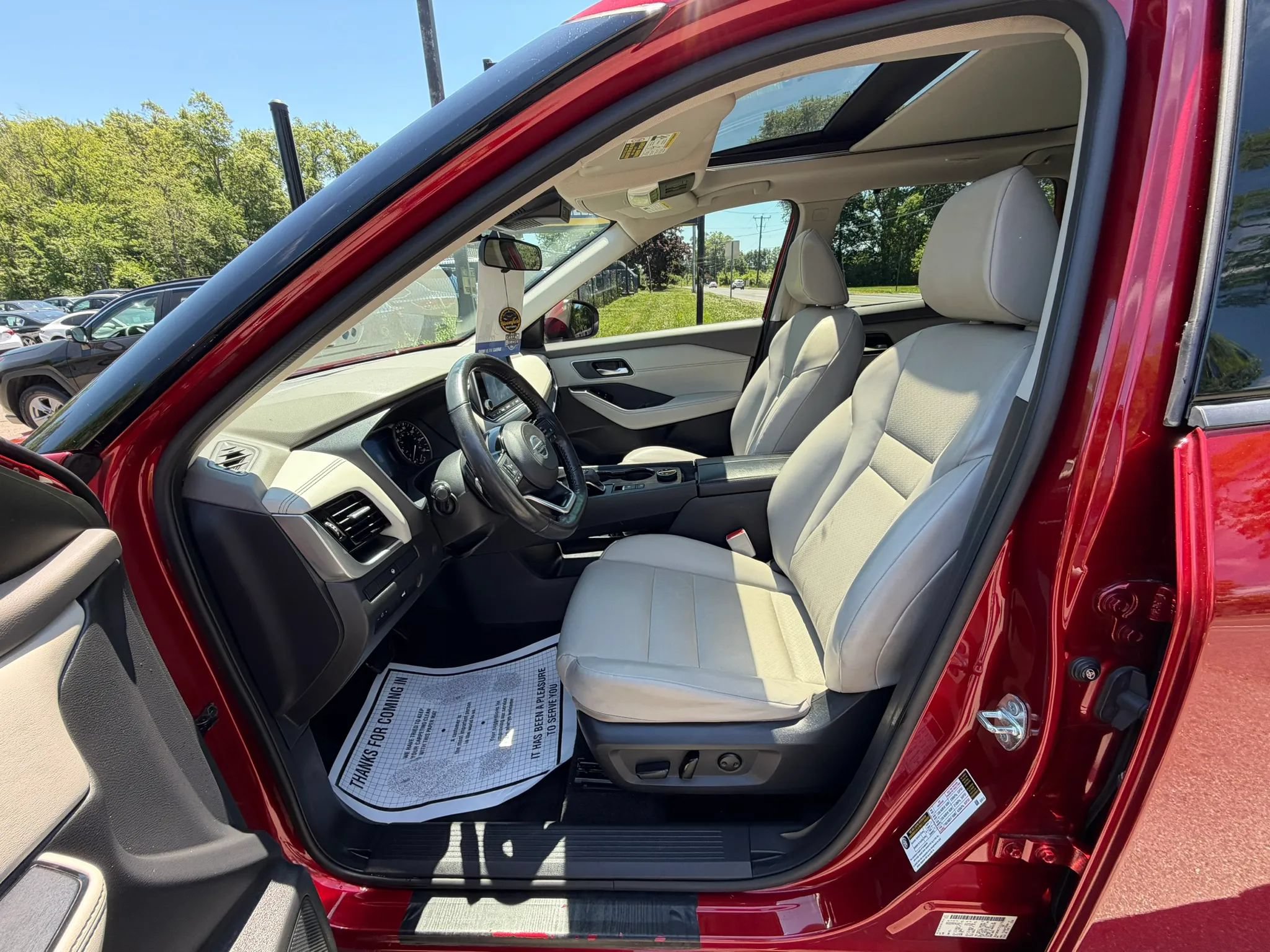 Used 2021 Nissan Rogue SV w/ Premium Package AWD/4WD image 9