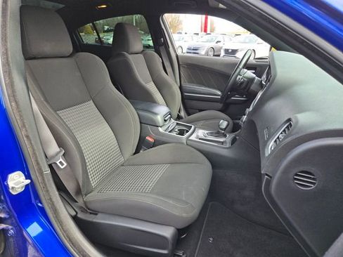 Used 2022 Dodge Charger R/T w/ Performance Handling Group image 15