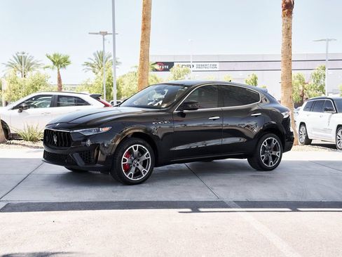 Used 2022 Maserati Levante Modena image 4