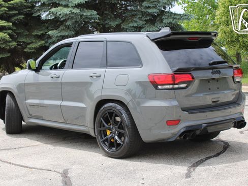 Used 2021 Jeep Grand Cherokee Trackhawk w/ Trailer Tow Group IV AWD/4WD image 2