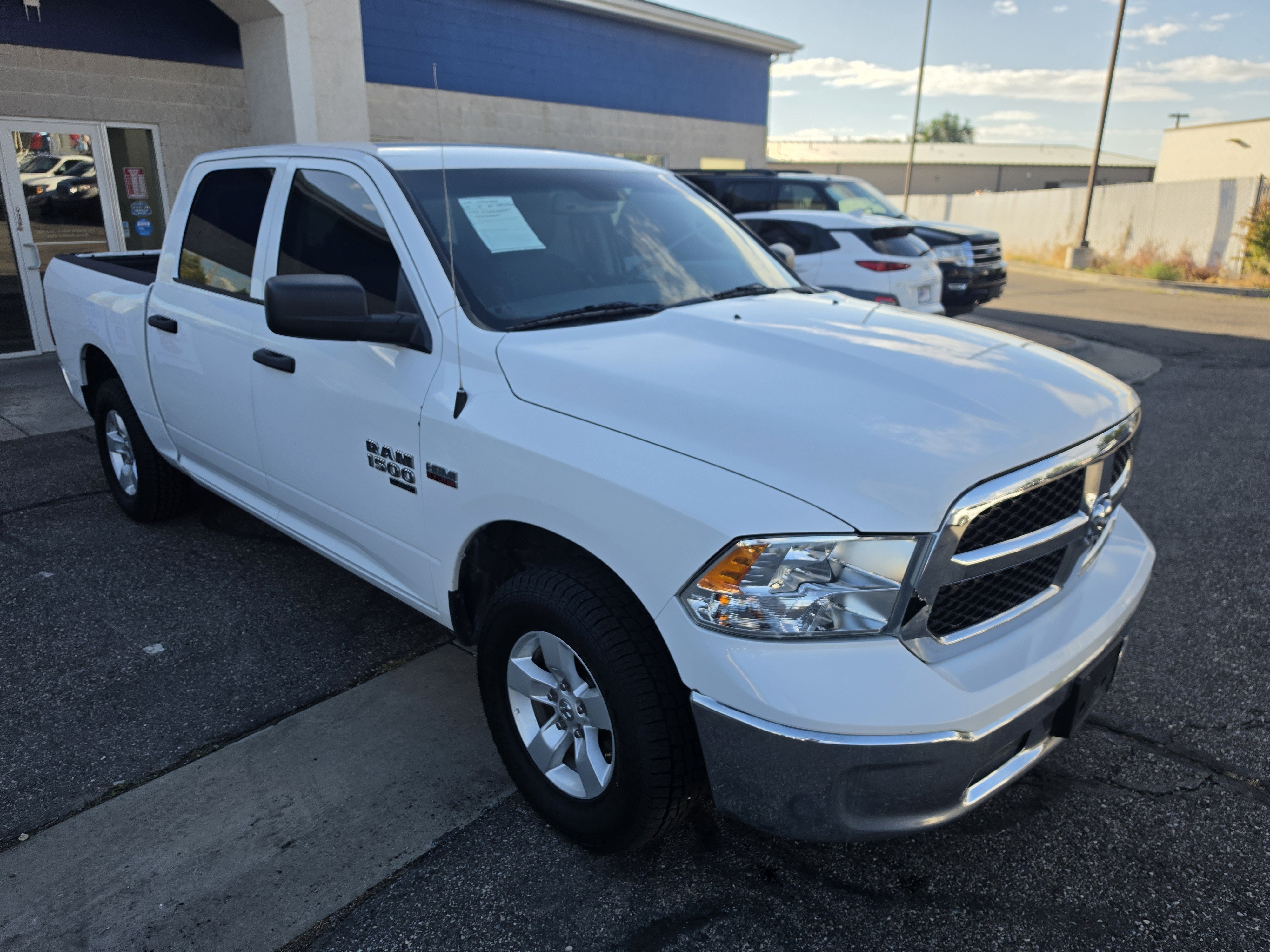 Used 2020 RAM 1500 Tradesman w/ Chrome Appearance Group AWD/4WD image 9