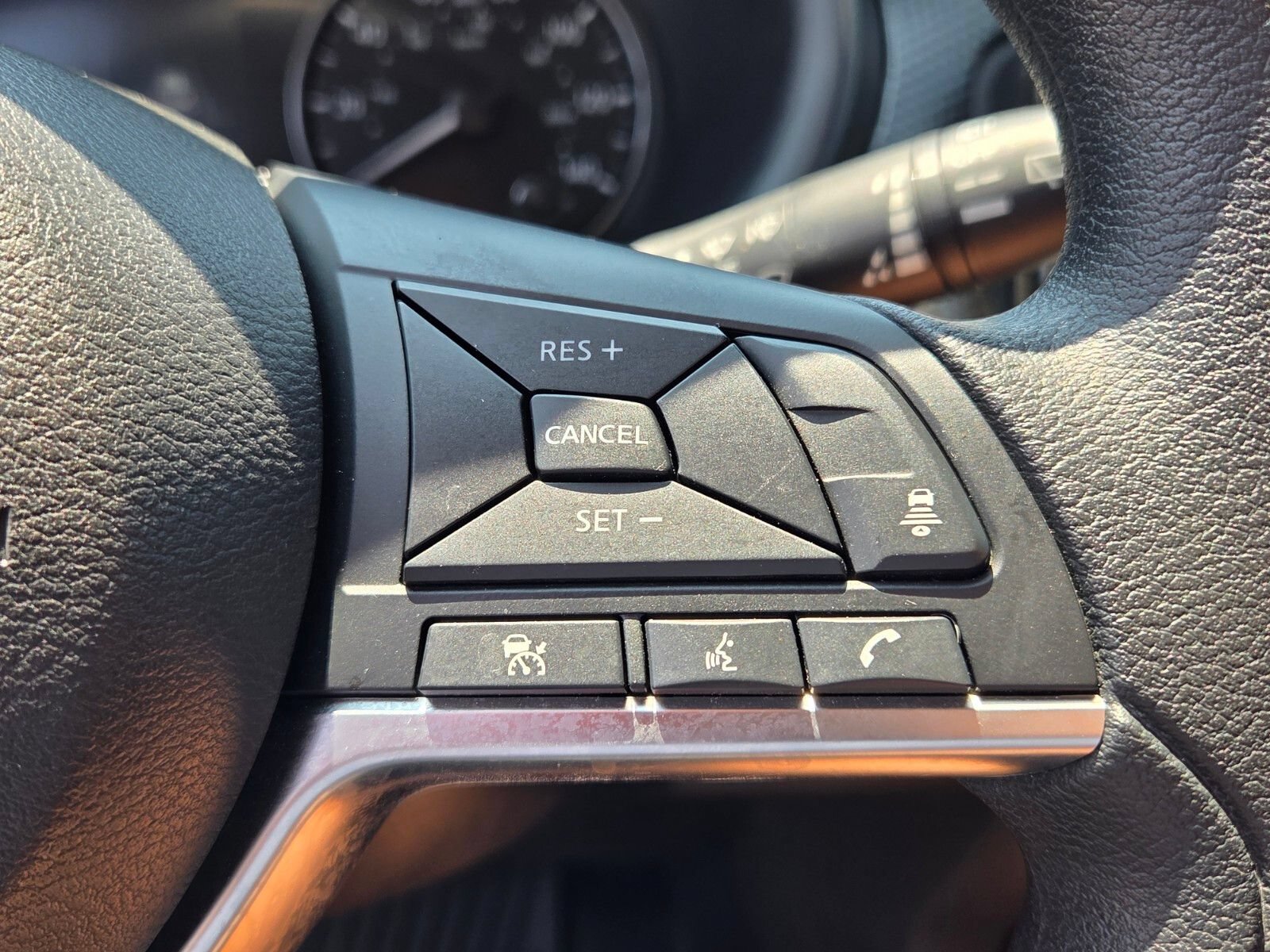 Used 2024 Nissan Kicks SV FWD image 26