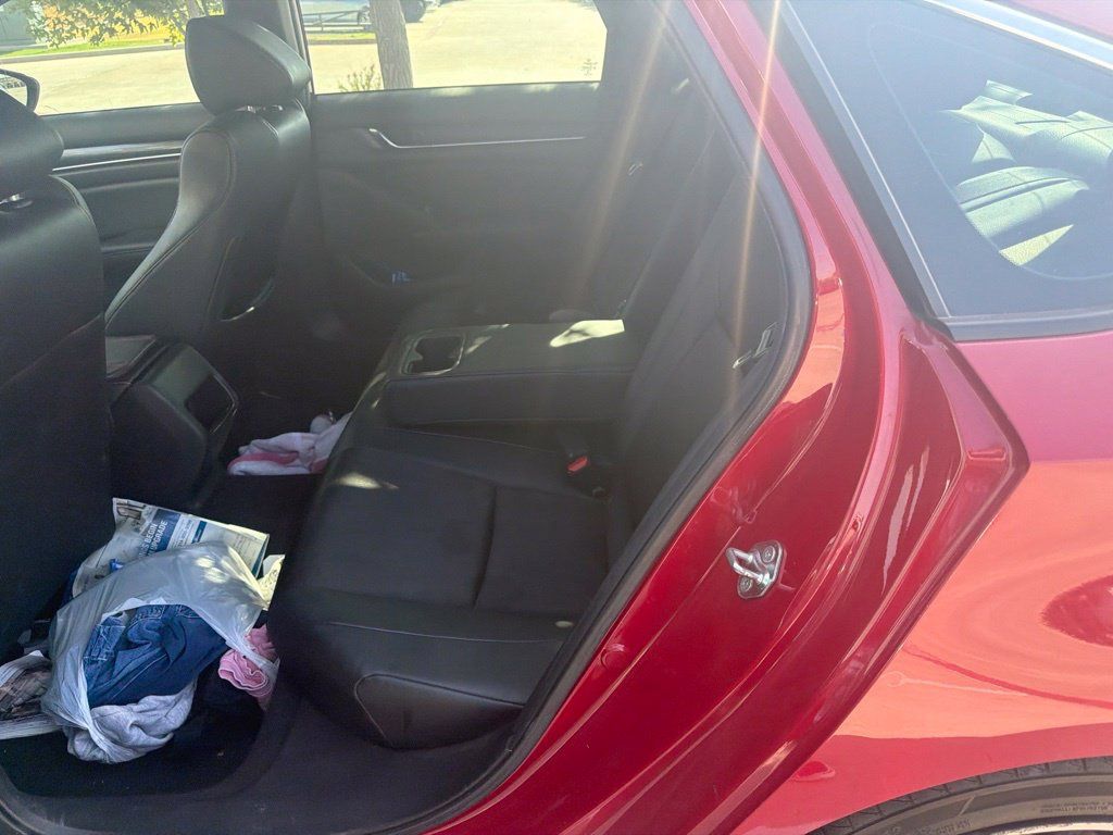 Used 2019 Honda Accord Sport image 13