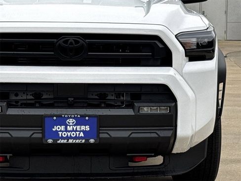 Used 2026 Toyota 4Runner SR5 image 4