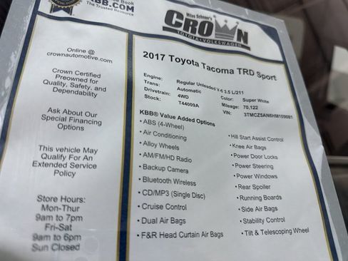 Used 2017 Toyota Tacoma TRD Sport w/ Tow Package (A/T) AWD/4WD image 40