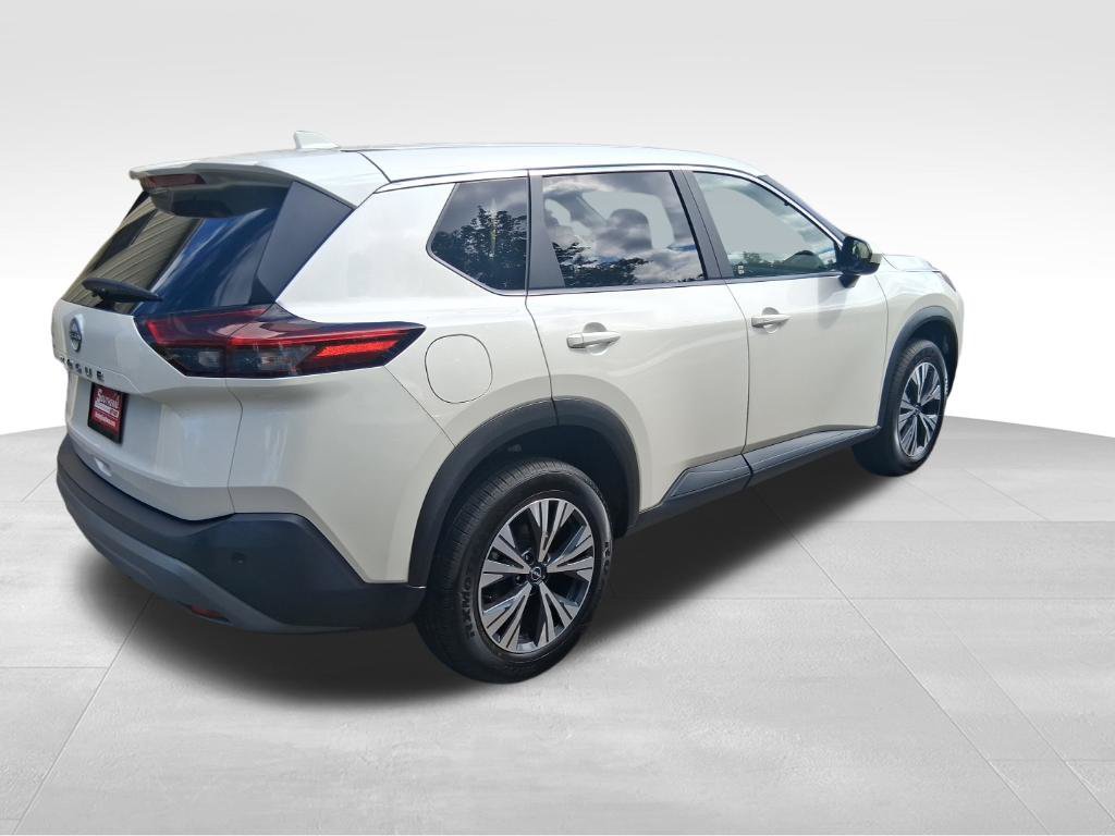 Used 2023 Nissan Rogue SV AWD/4WD image 4